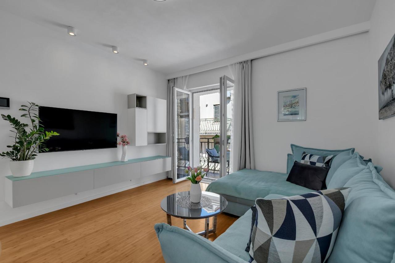 Luxury City Center Apartments มาคาร์สกา ภายนอก รูปภาพ
